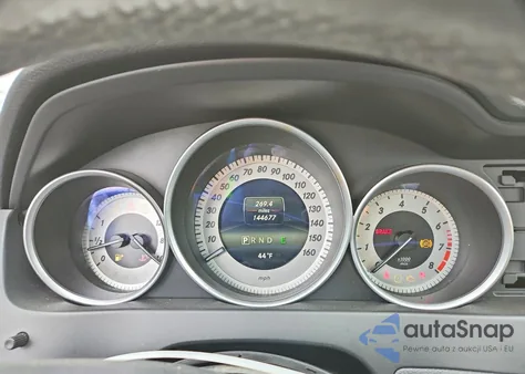 2015 Mercedes-Benz C 250 from USA, damaged, VIN WDDGJ4HB1FG358108